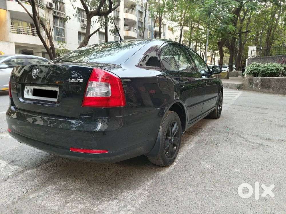 Skoda Laura 1.8 Tsi Ambiente, 2011, Petrol