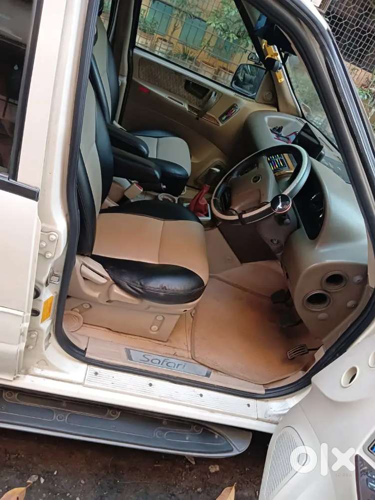Tata Safari Dicor 2011