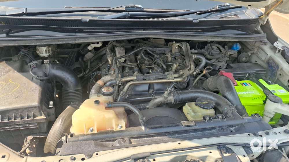 Toyota Innova Crysta 2.7 Gx Mt 8s, 2022, Diesel