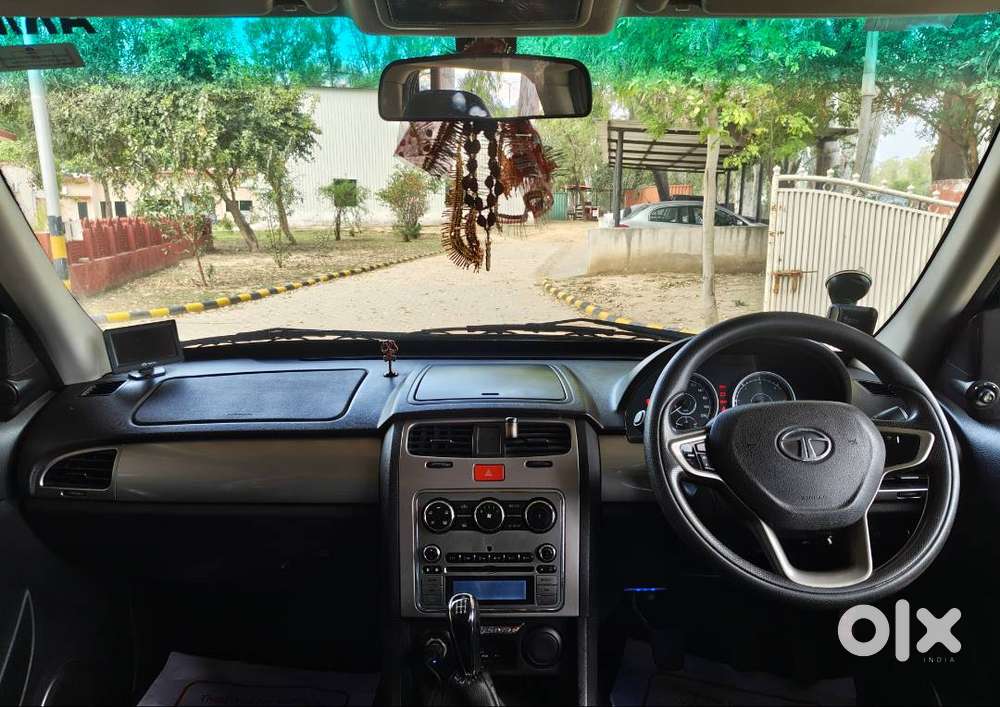 Black Safari Storme Top Model