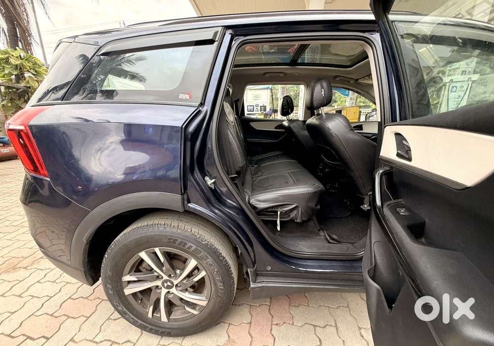 Mahindra Xuv700 2.0 Ax 5 Petrol Mt 7 Str, 2021, Petrol