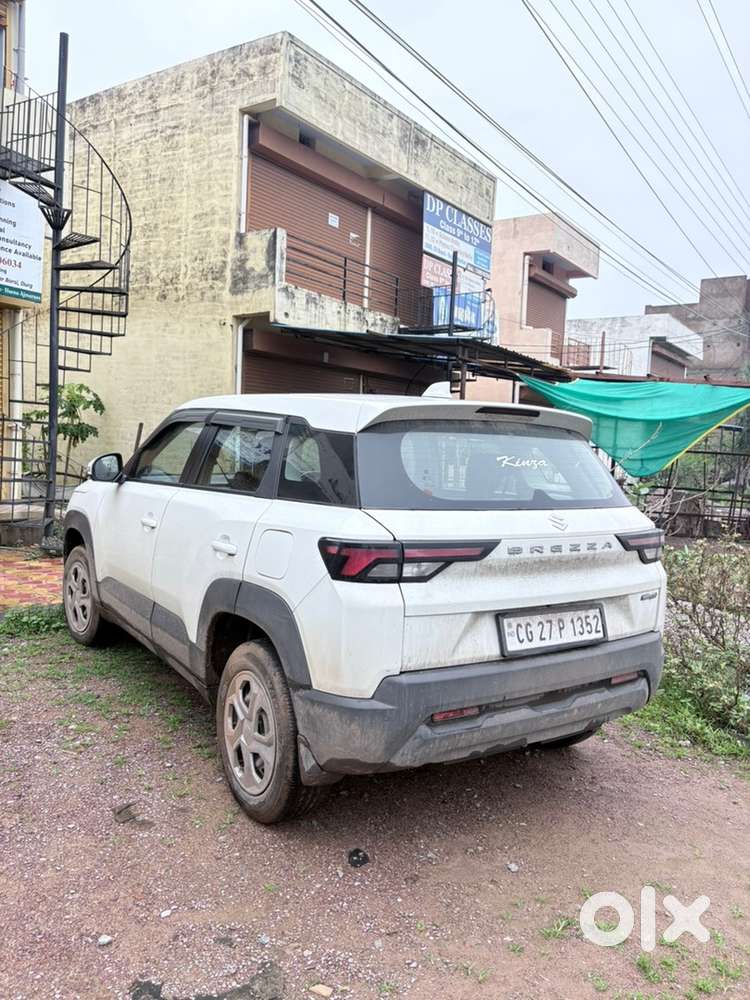 Maruti Suzuki Brezza 2023 Petrol Well Maintained