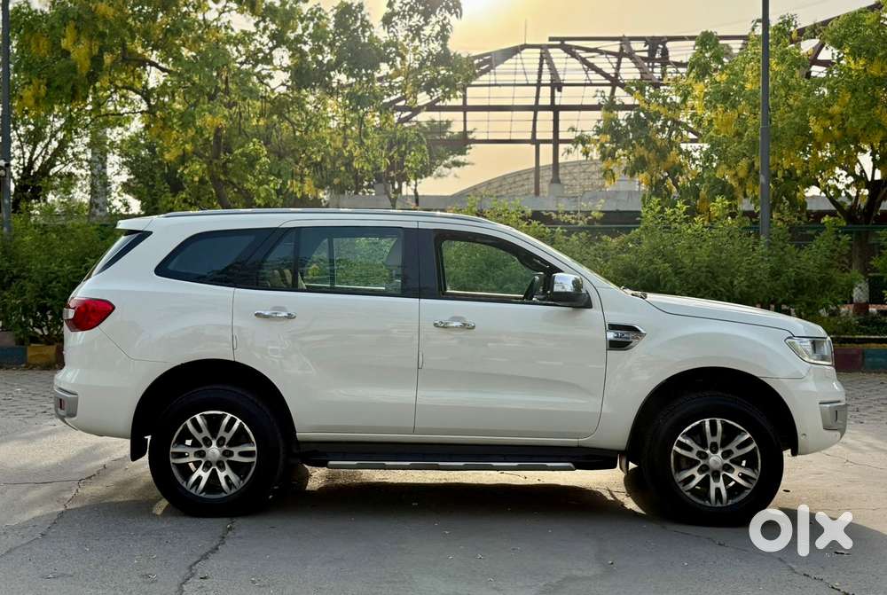Ford Endeavour 3.2 Titanium At 4x4, 2017, Diesel