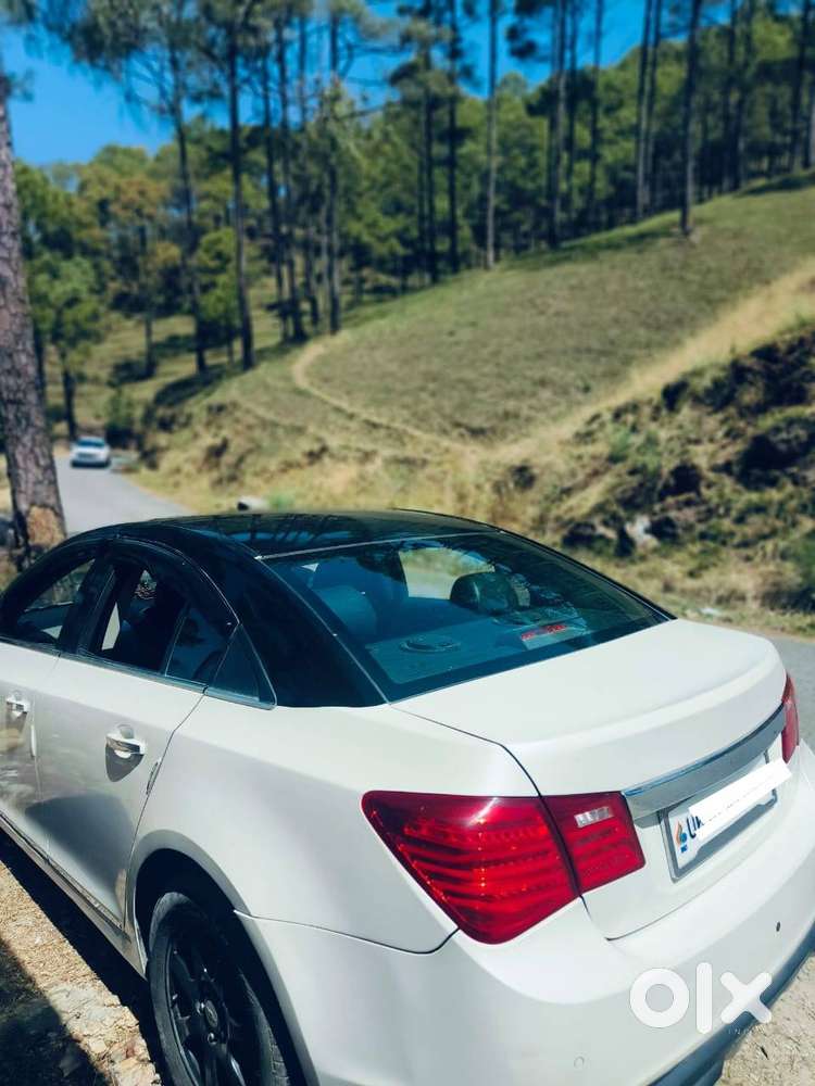 Chevrolet Cruiz Ltz 2013 
Sunroof 
Rc Insurance Ok
Good Conditions