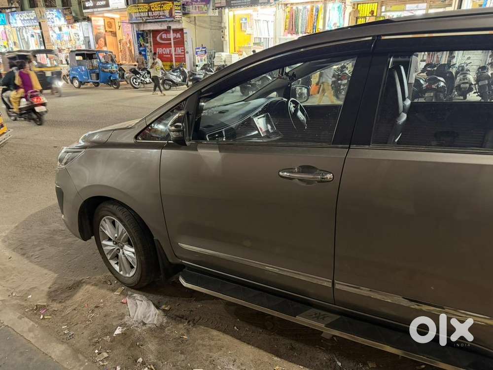 Toyota Innova Crysta 2018 Diesel Well Maintained
