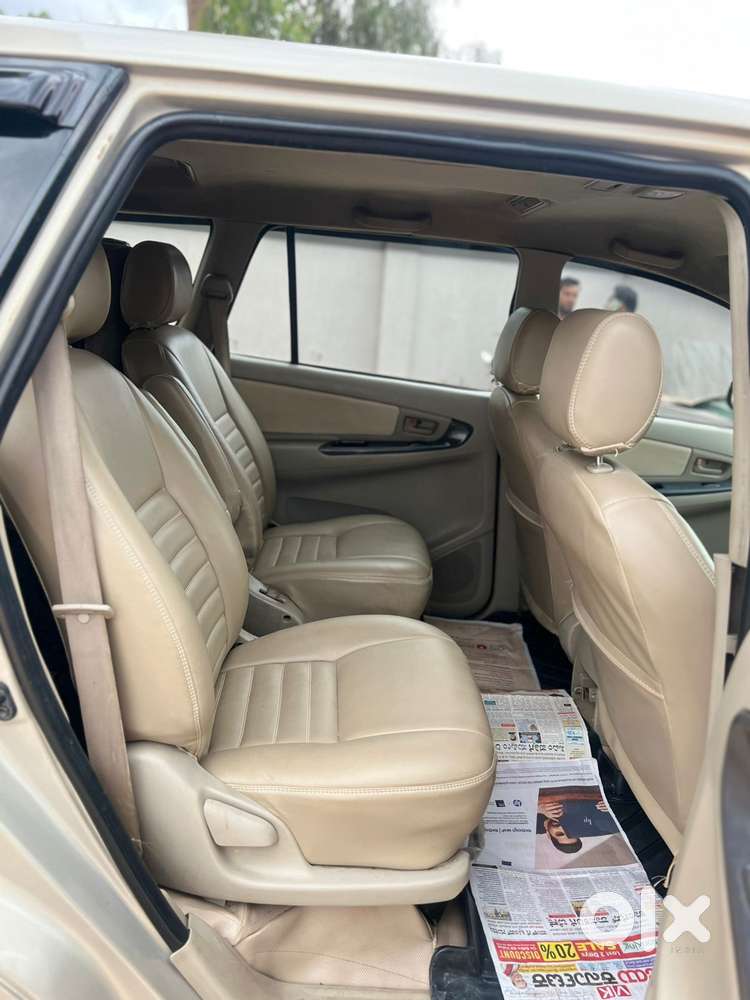 Toyota Innova 2.5 G (diesel) 7 Seater Bs Iv, 2012, Diesel