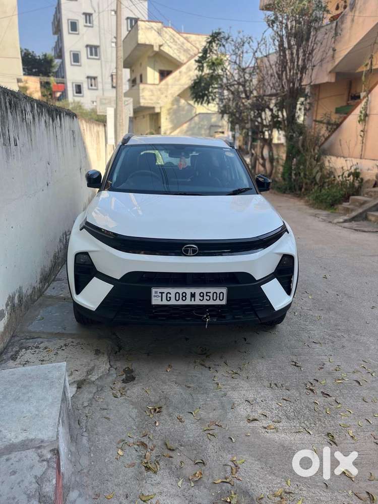 Tata Nexon Pure (s) 1.2 Petrol 6amt, 2024, Petrol