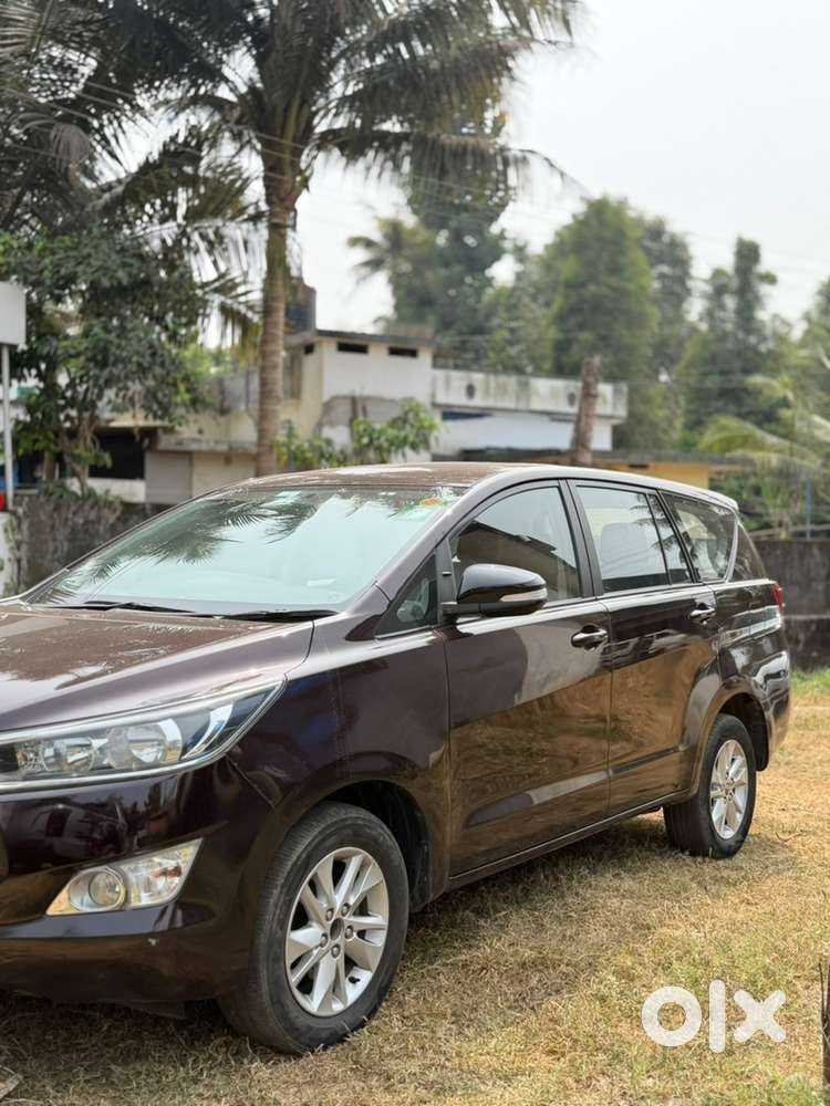 Toyota Innova Crysta 2016