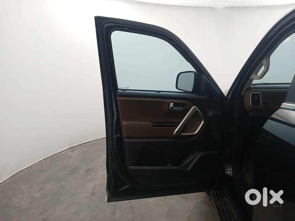Mahindra Scorpio N Z8 L Petrol At 7 Str, 2023, Petrol