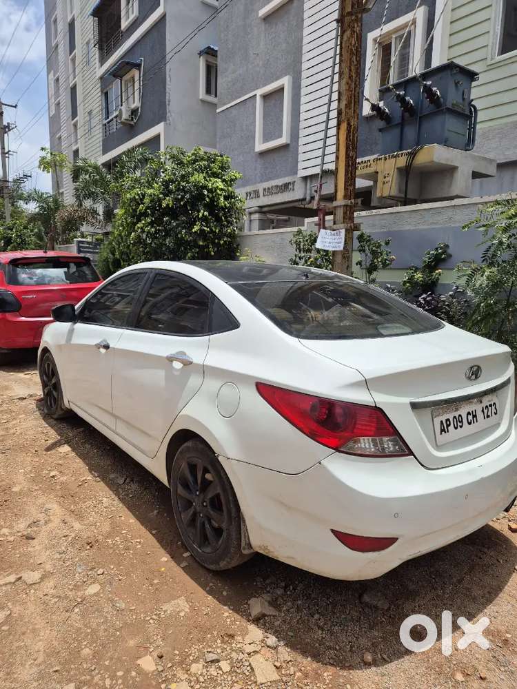 Hyundai Fluidic Verna 2013