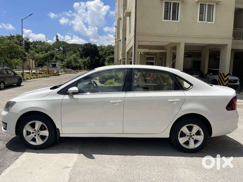 Skoda Rapid Tsi Active 1.0 Mt, 2021, Petrol