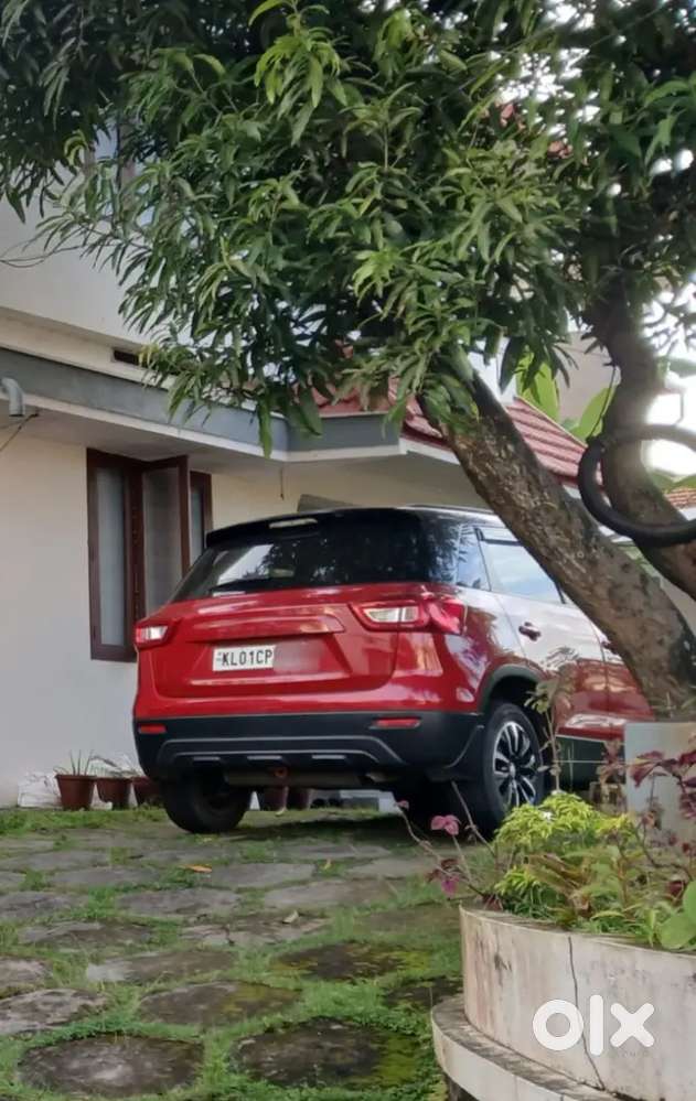 2020 Maruti Suzuki Brezza 1.5 Vxi In Dual Tone Red-black