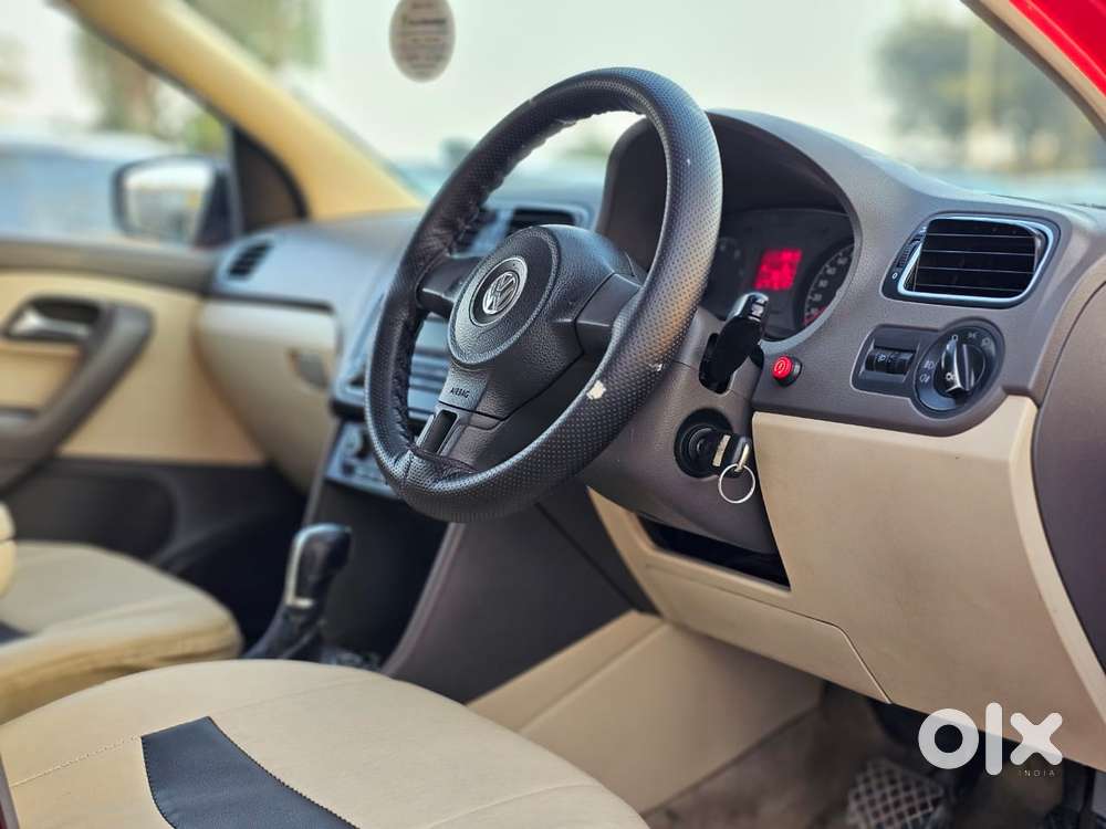Volkswagen Vento 1.5 Highline Plus At 16 Alloy, 2012, Petrol