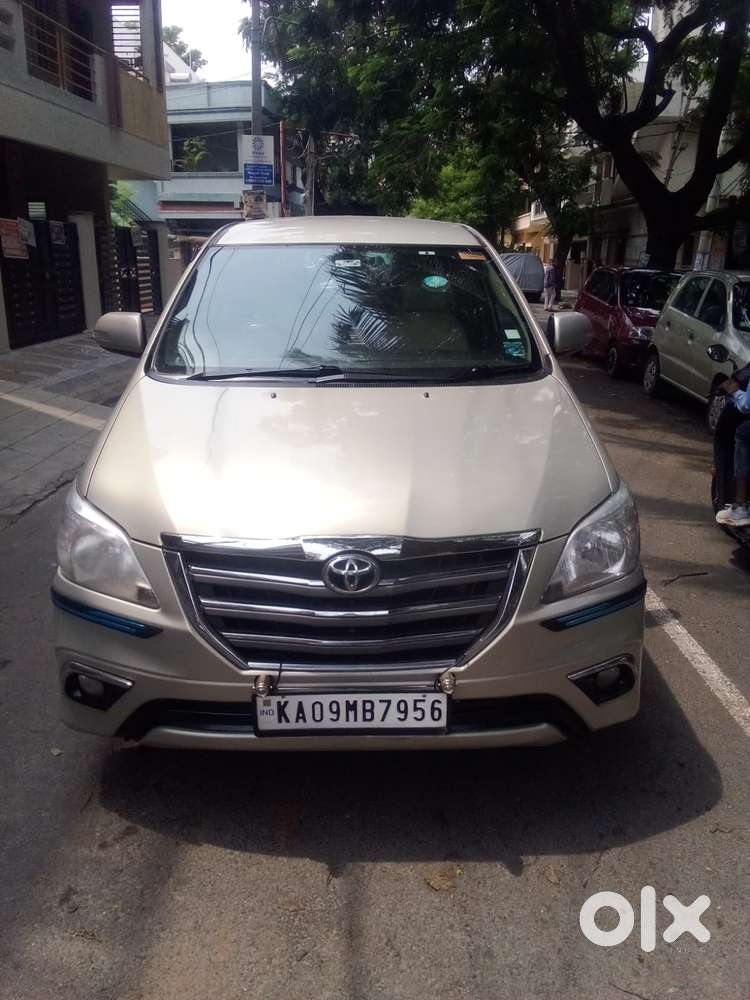 Toyota Innova 2.5 Vx 7 Str Bs-iii, 2015, Diesel