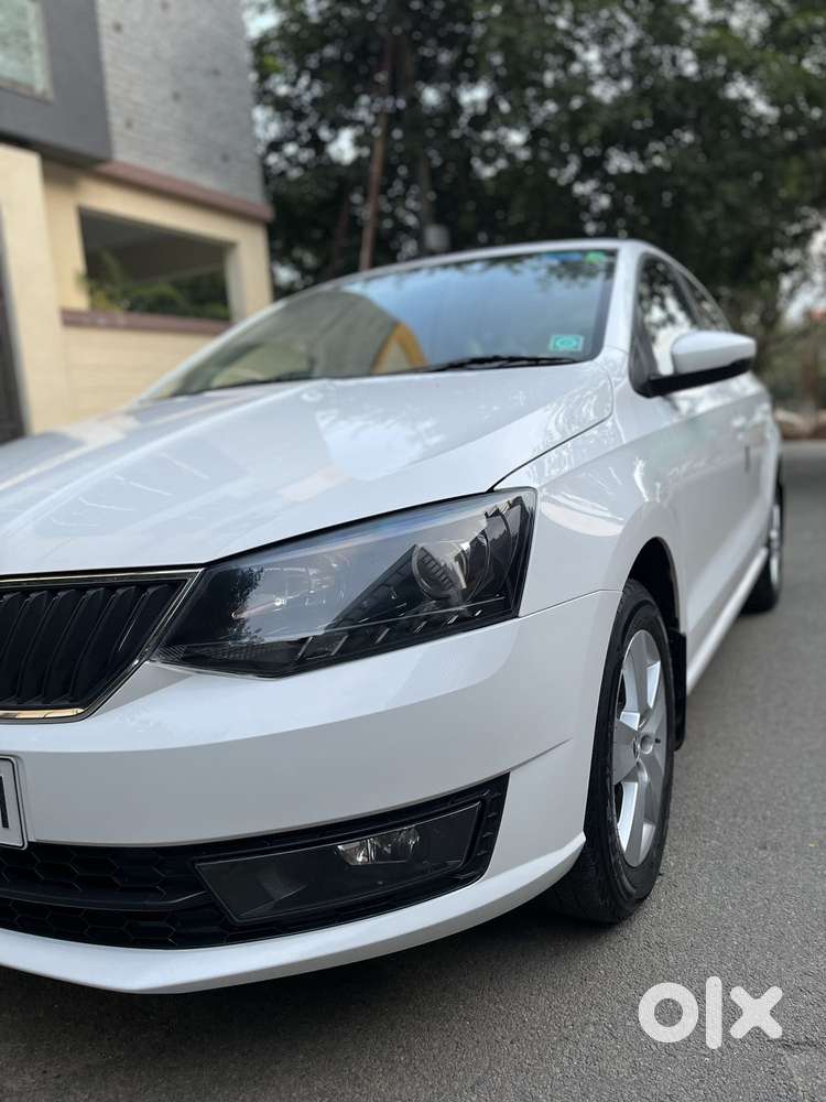 Skoda Rapid 1.0 Ambition Tsi At, 2020, Petrol