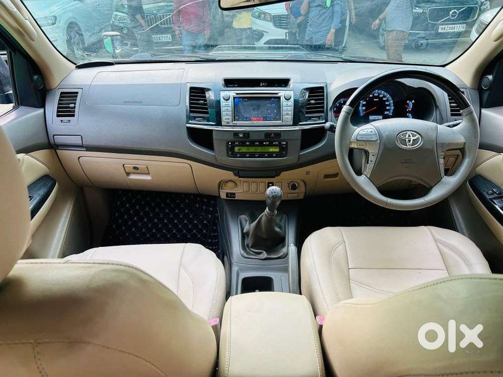 Toyota Fortuner 2011-2016 4x2 Manual, 2013, Diesel