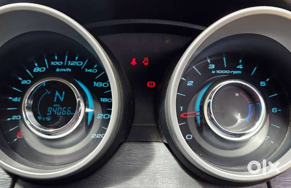 Mahindra Xuv500 2.2 W10, 2016, Diesel