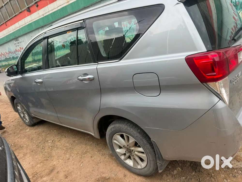 Toyota Innova Crysta 2.4 V 7 Str, 2017, Diesel