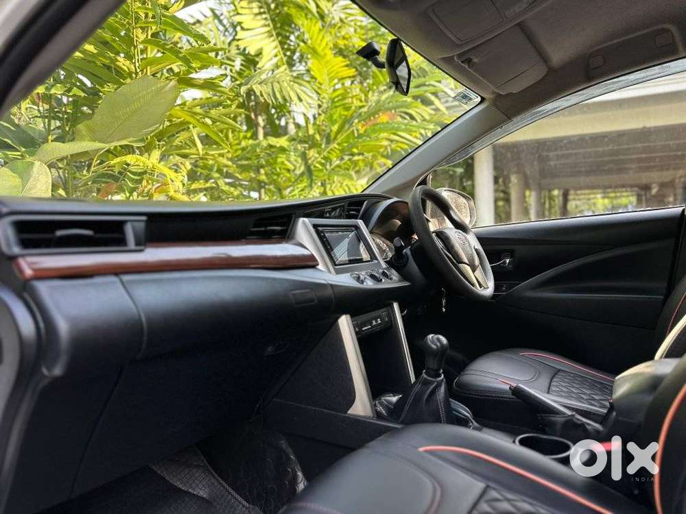 Toyota Innova Crysta 2.4 Gx Mt, 2017, Diesel