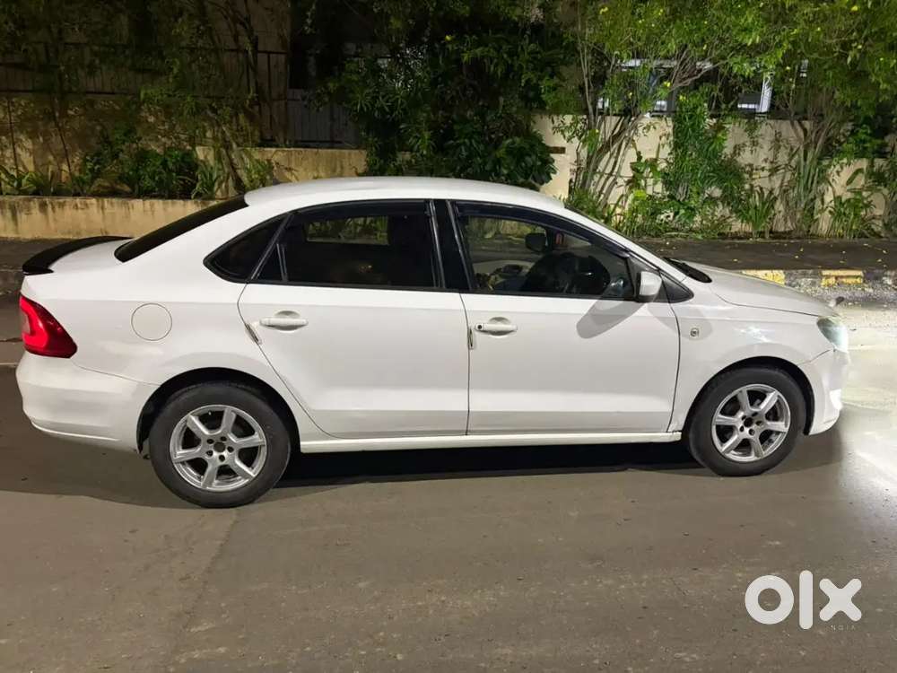 Skoda Rapid Elegance 2012 Diesel Mt