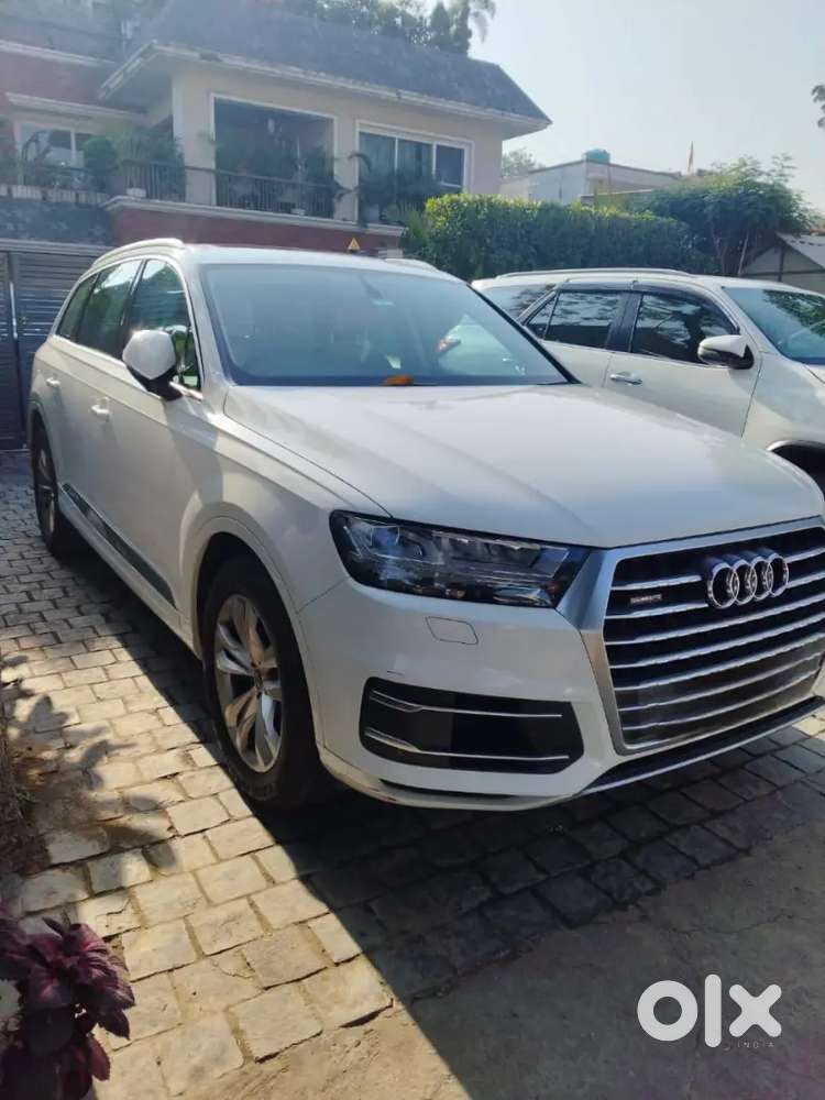 Audi Q7 2019 Diesel 62000 Km Driven