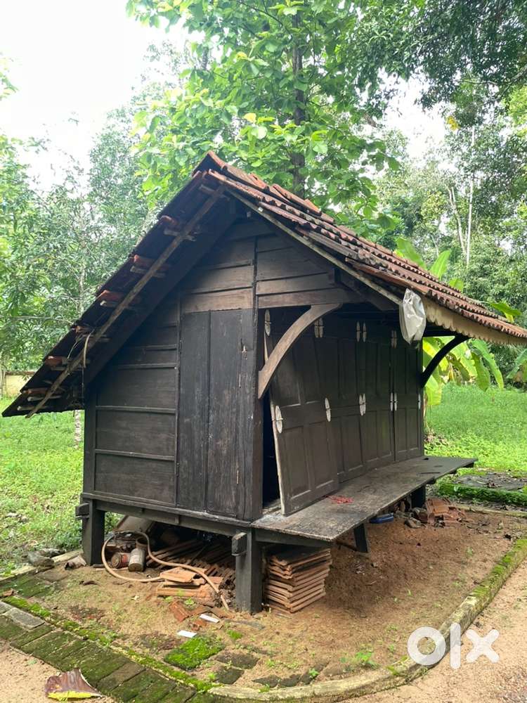Original vintage Kerala wooden shop/store kiosk