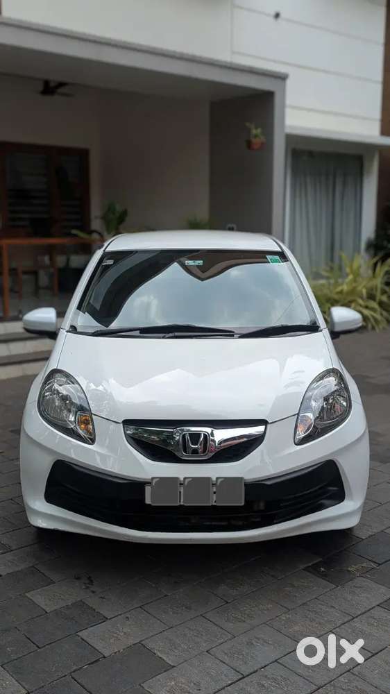 Honda Brio 2015 Petrol Well Maintained