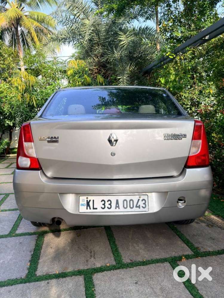 Mahindra Renault Logan, 2008, Petrol