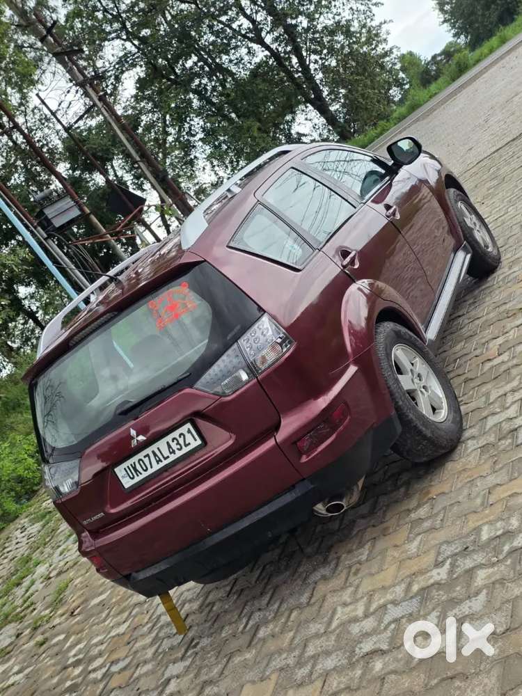Mitsubishi Outlander 4x4 Automatic Validity 2031 Tak