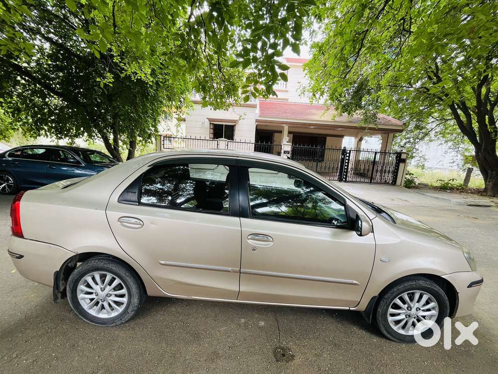 Toyota Etios, 2011, Petrol