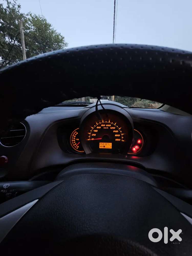 Honda Amaze 1.2 2014 Km Driven