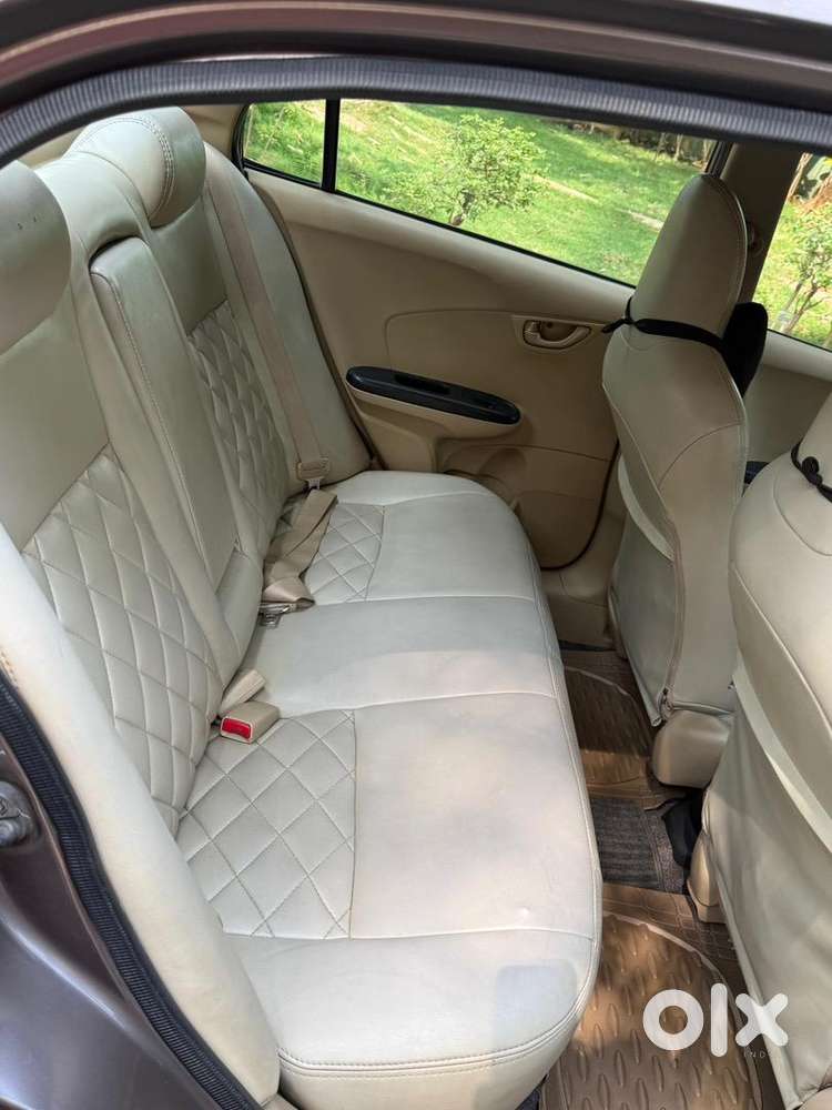 Honda Car 2014 Mileage 131000 Km
