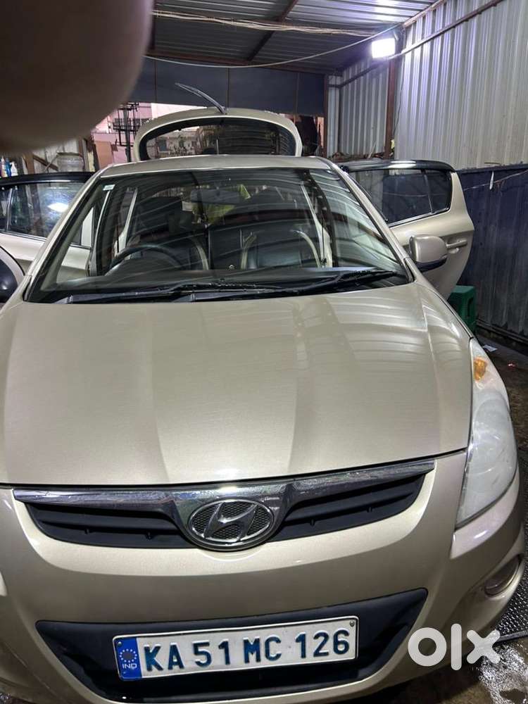 Hyundai Diesel Car 2011 Well Maintained