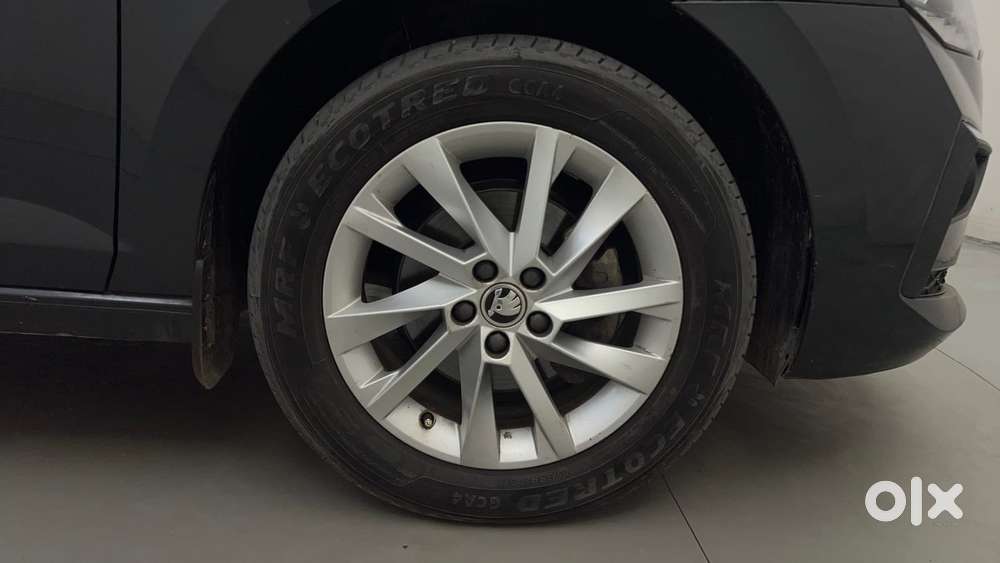 Skoda Slavia Ambition 1.0l Tsi Mt, 2024, Petrol
