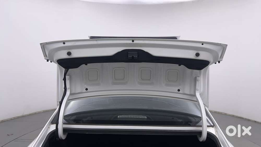 Hyundai Verna 1.5 Sx Turbo Petrol Mt, 2023, Petrol