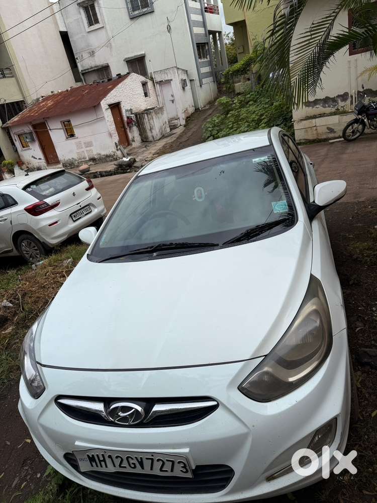 Hyundai Verna Fluidic 2011 Petrol Manual