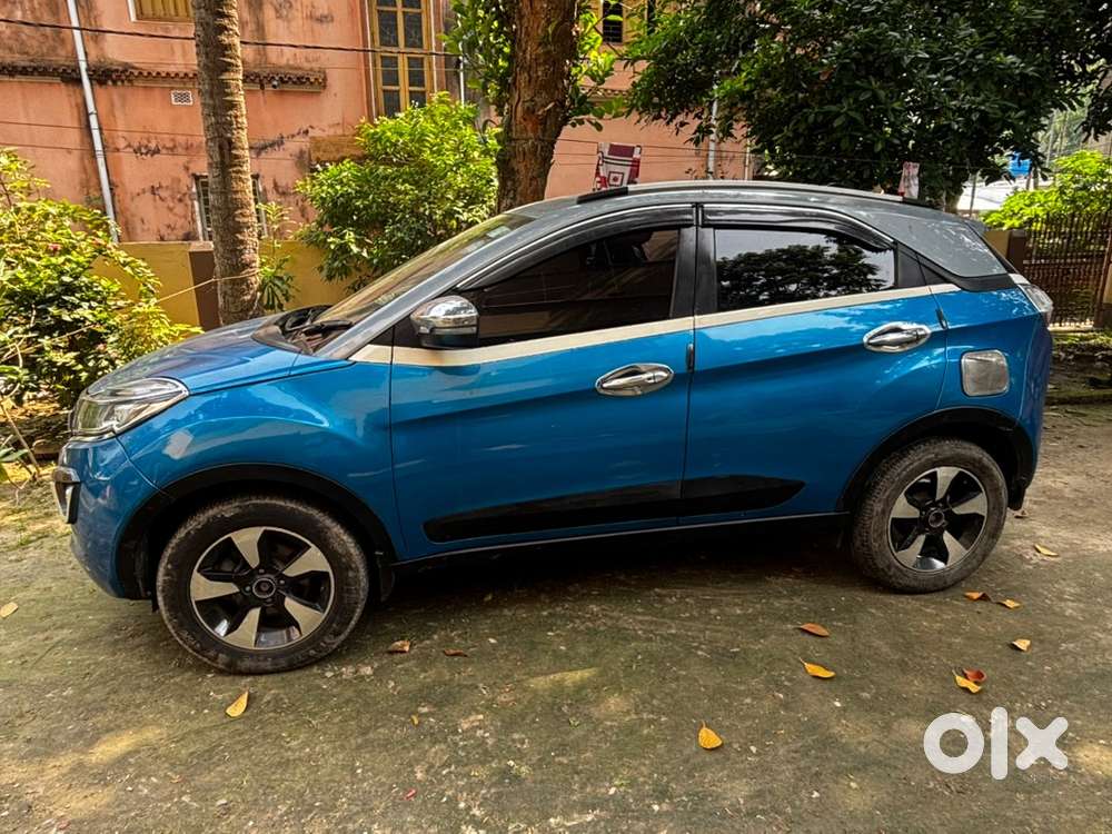 Tata Nexon Petrol Manual 2018