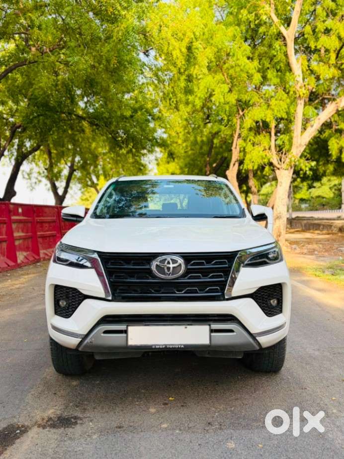 Toyota Fortuner 4x2 At 2.8 Diesel, 2023, Petrol