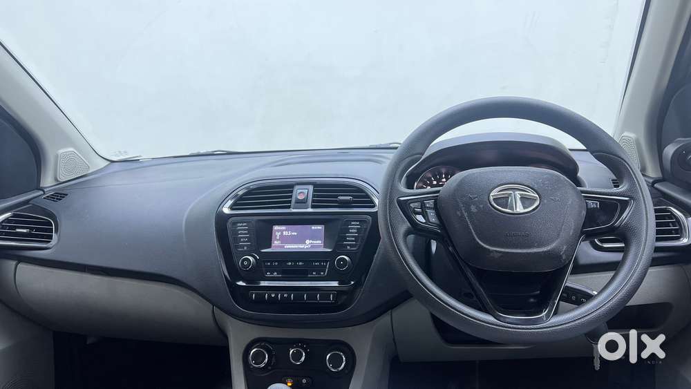Tata Tiago Xza, 2018, Petrol
