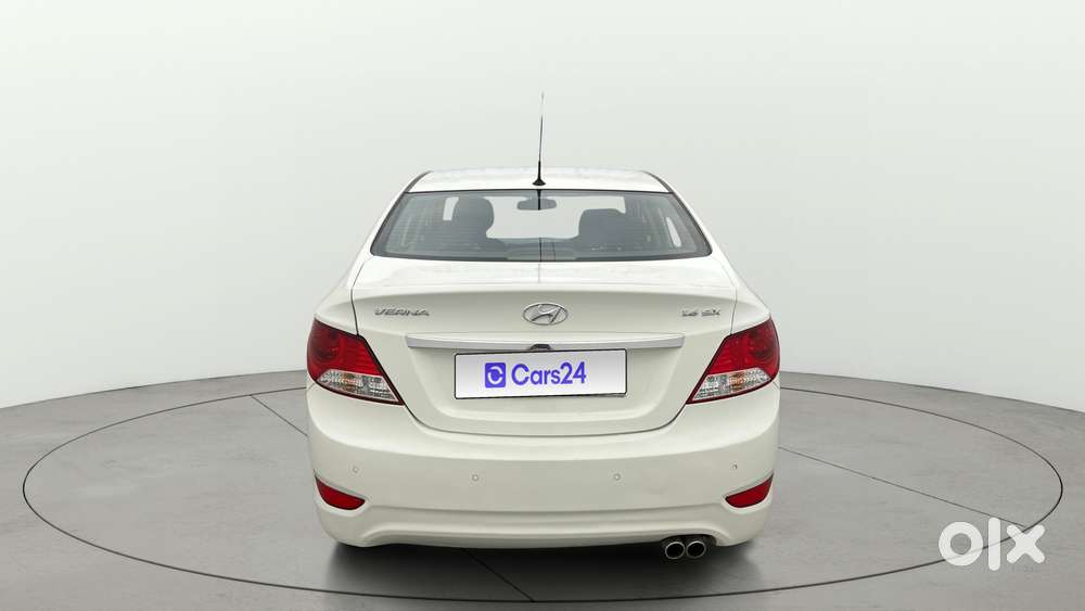Hyundai Verna Fluidic 1.6 Vtvt Sx, 2014, Petrol