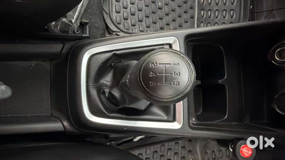 Maruti Suzuki Swift Vvt Lxi, 2023, Petrol