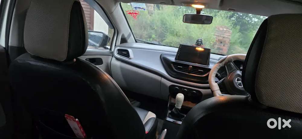 2020 Tata Altroz Xe Petrol