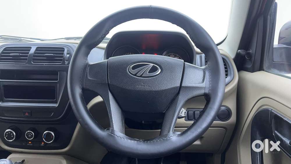 Mahindra Tuv 300 T4 Plus, 2018, Diesel