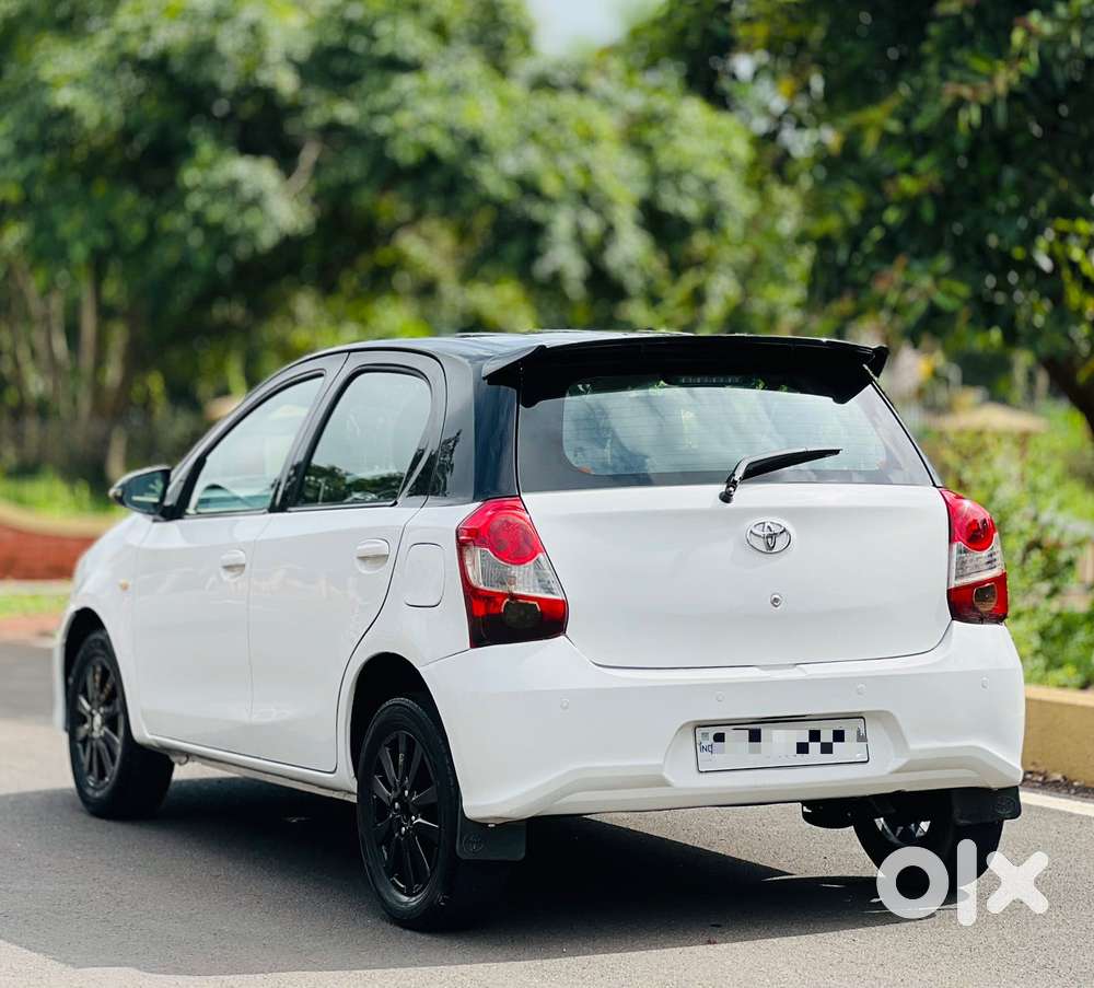 Toyota Etios Liva 1.2 V, 2019, Petrol