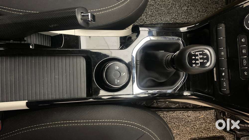 Tata Nexon 1.2 Revotron Xz Plus (s), 2023, Petrol