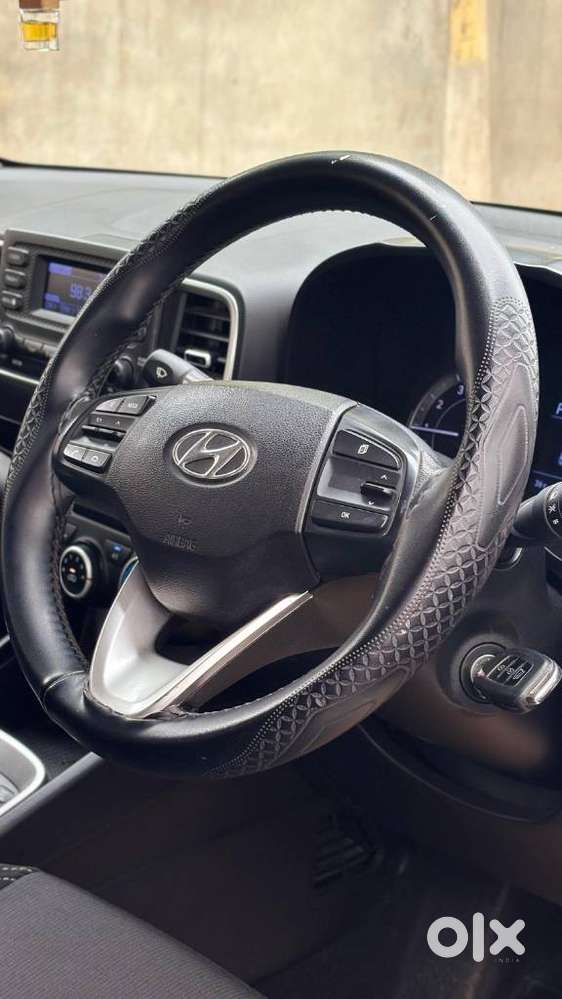 Hyundai Venue, 2021, Petrol