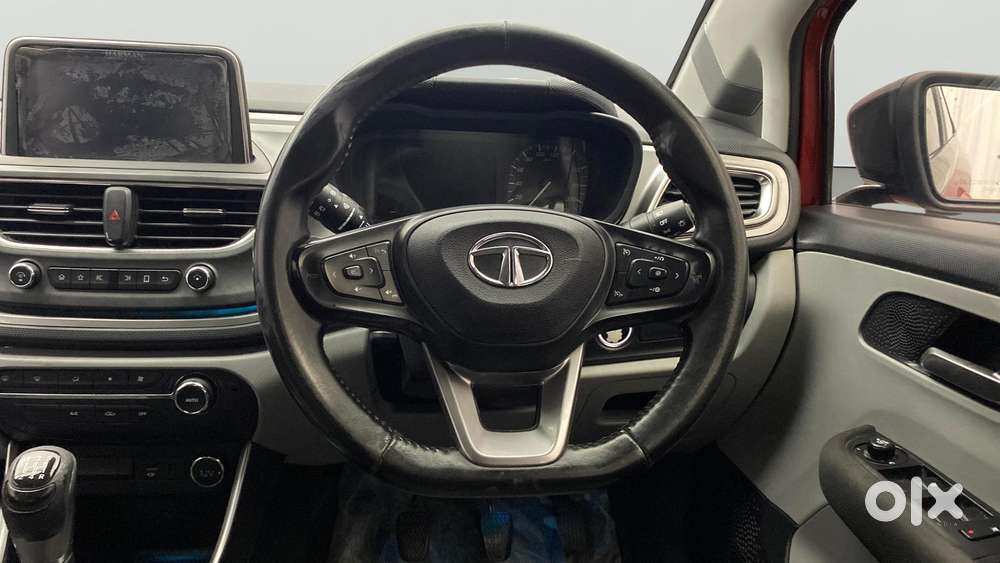 Tata Altroz Xz, 2020, Petrol