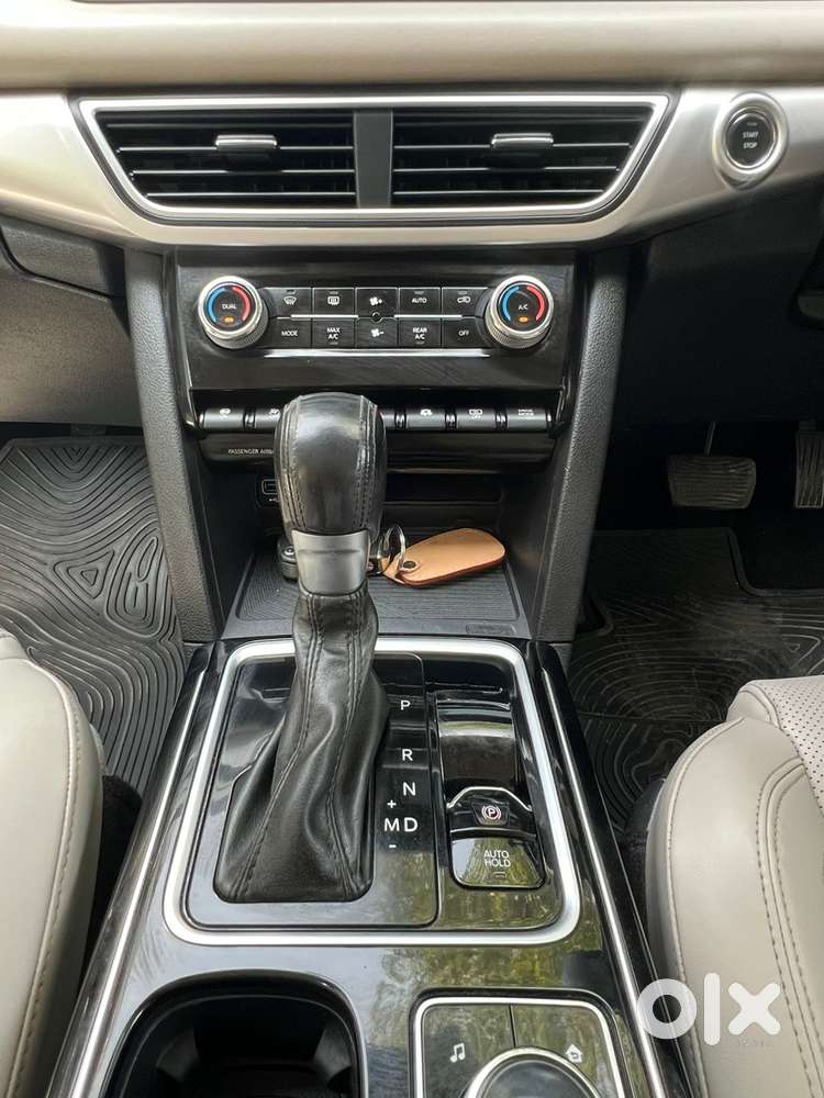 Mahindra Xuv700 Ax7 Luxury Pack Awd, 2022, Diesel