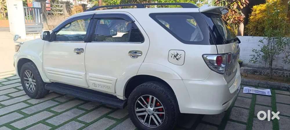 Toyota Fortuner 2014 Legender Variant, Selling Because Of Family Reloc