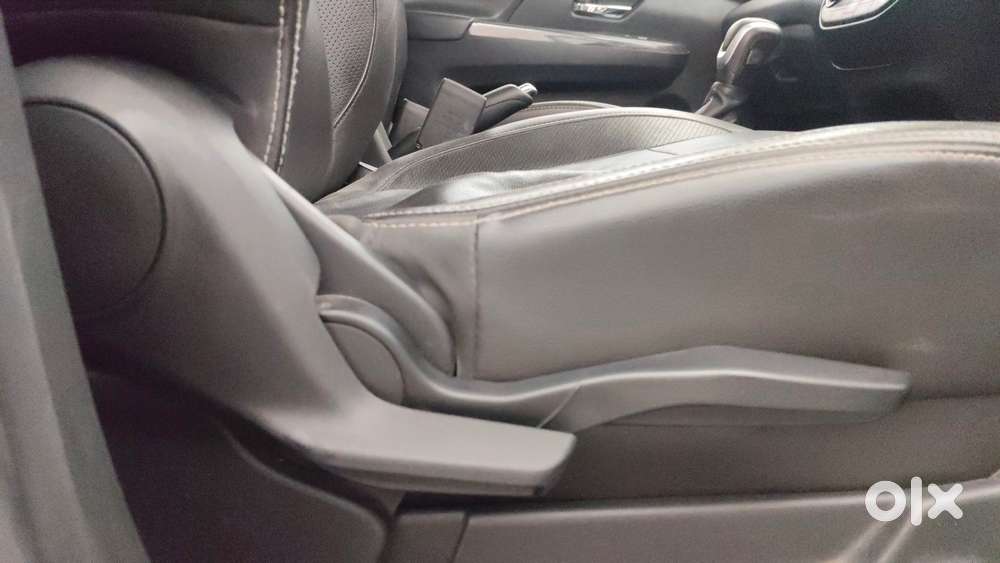 Maruti Suzuki Xl6 Alpha At, 2019, Petrol